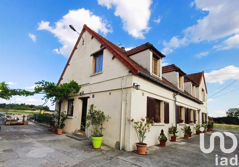 Maison - 229 m² - 10 pièces