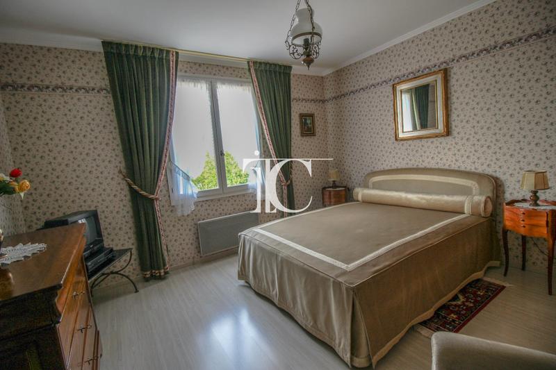 Maison - 152 m² - 4 pièces