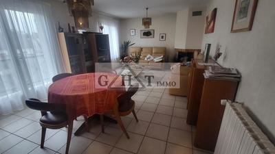 Local commercial - 255 m² - 3 pièces