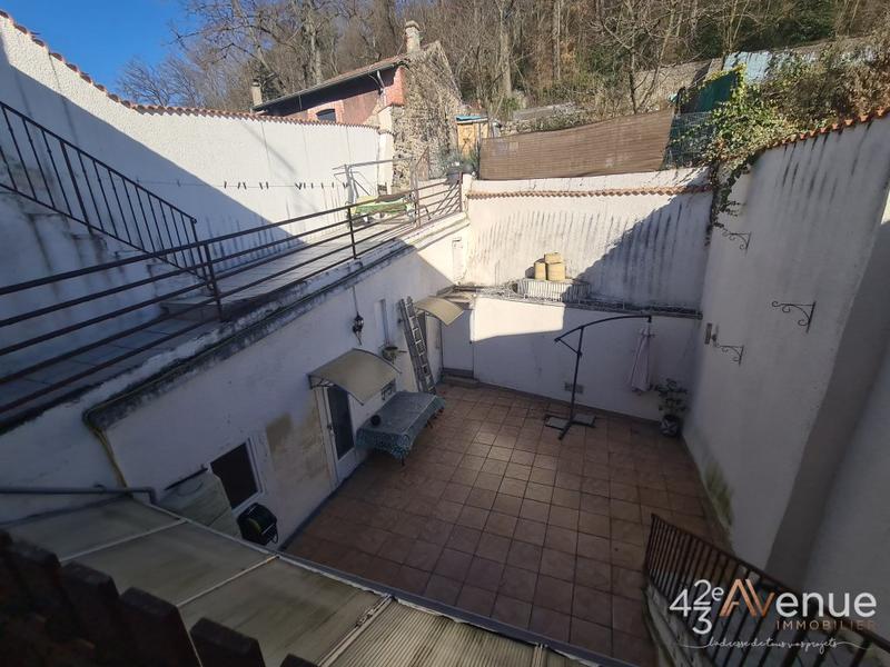 Immeuble - 250 m² - 4 pièces