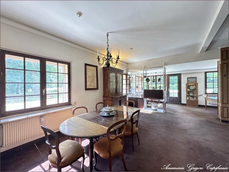 Maison - 393 m² - 11 pièces