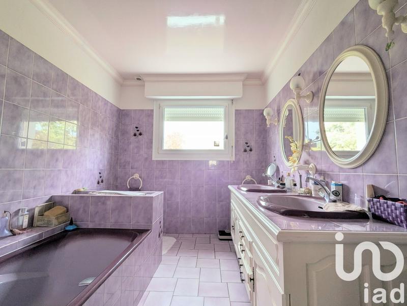 Maison - 174 m² - 8 pièces