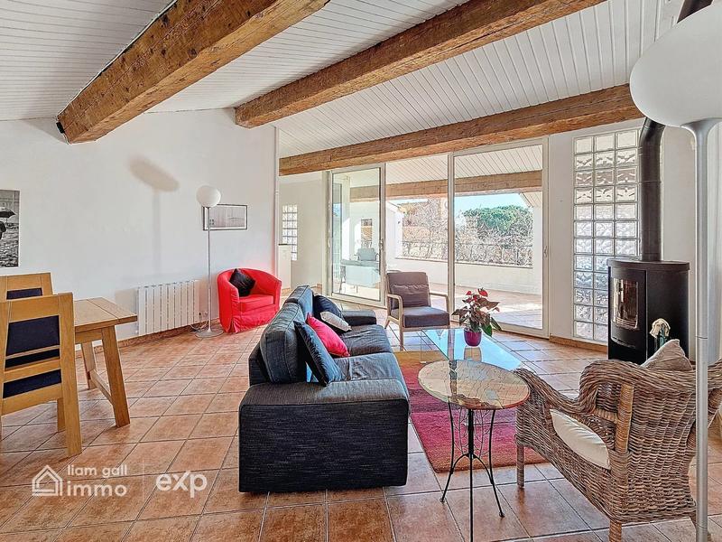 Maison traditionnelle - 176 m² - 6 pièces