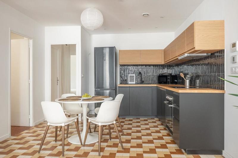 Appartement - 92 m² - 5 pièces