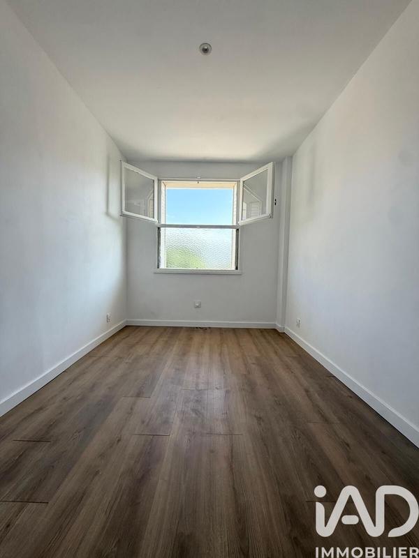 Appartement - 80 m² - 5 pièces