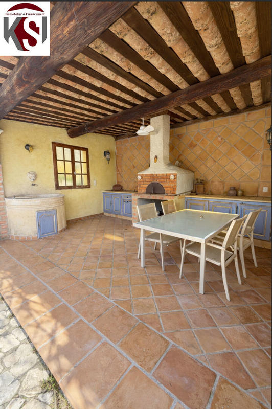 Maison - 145 m² - 7 pièces