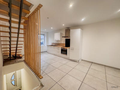 Duplex - 81 m² - 5 pièces