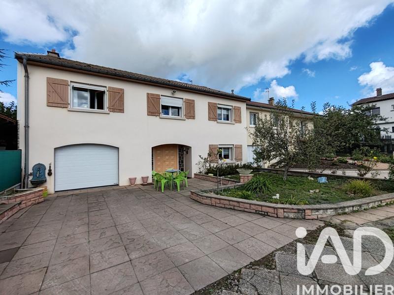 Maison - 203 m² - 7 pièces