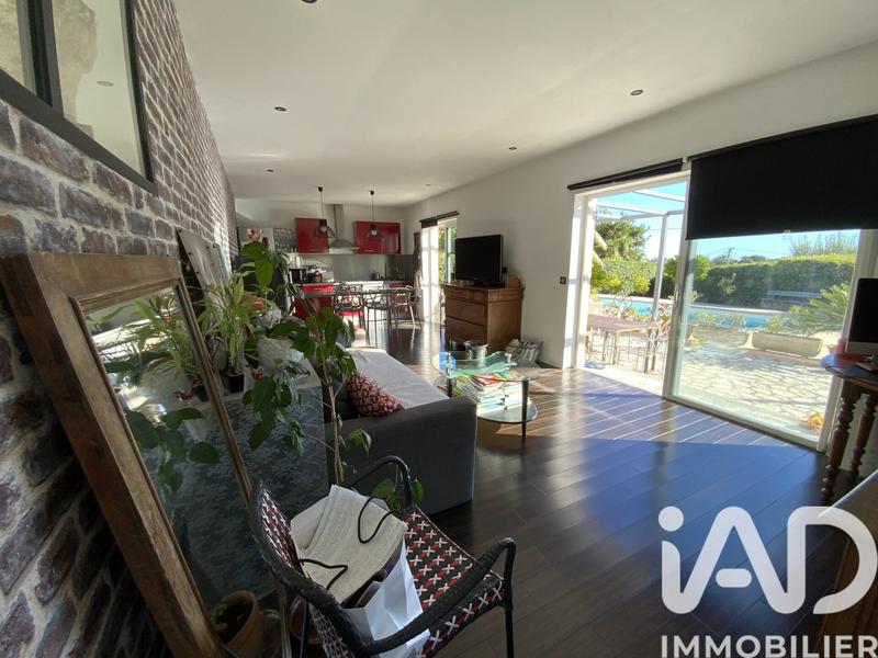 Maison - 210 m² - 8 pièces