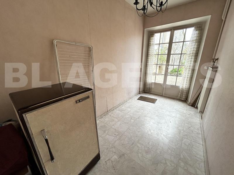 Maison - 210 m² - 8 pièces