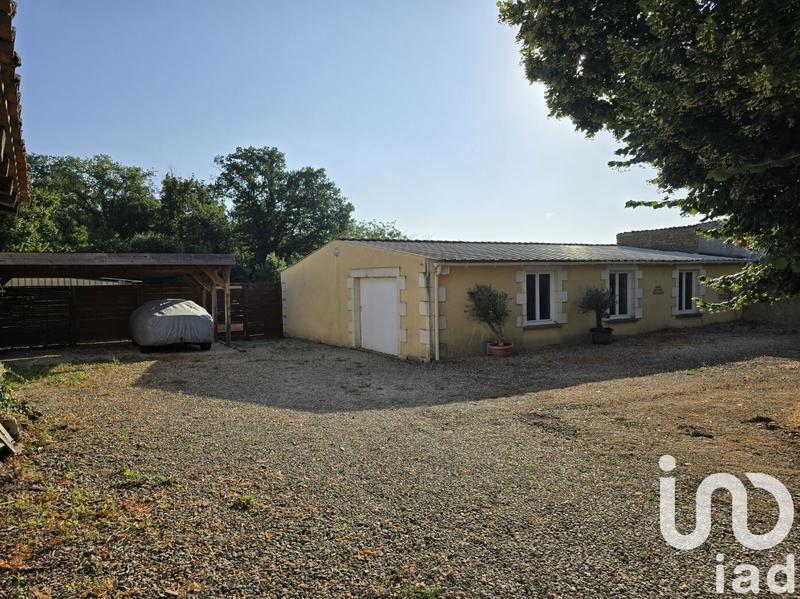 Maison - 208 m² - 9 pièces