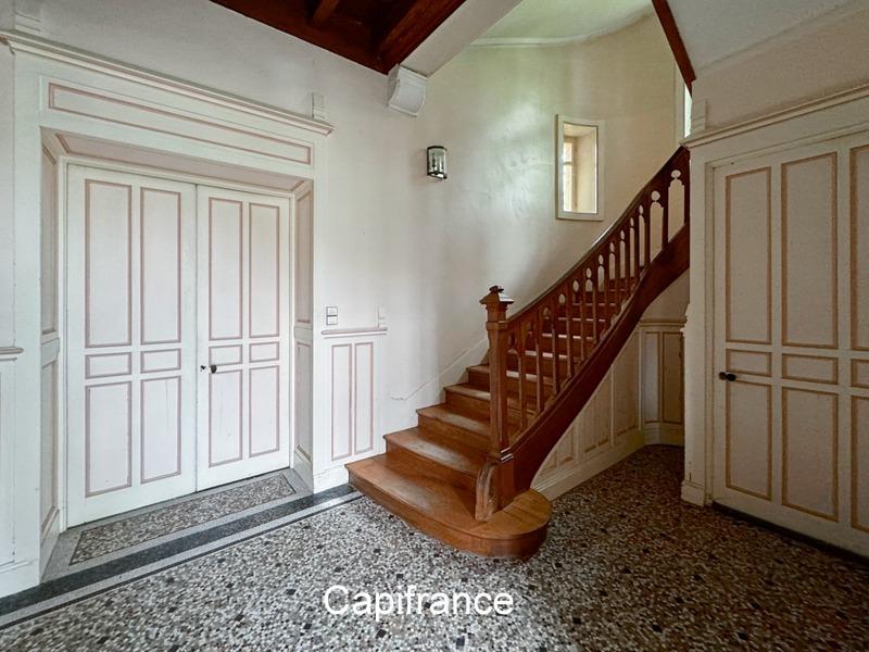 Propriété - 600 m² - 15 pièces