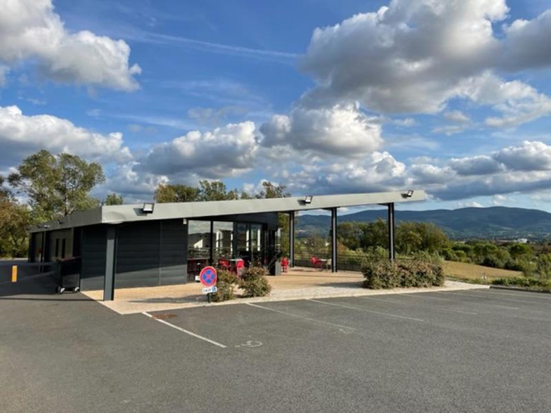 Local commercial - 324 m²