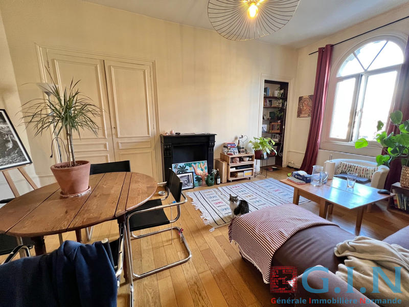 Appartement - 75 m² - 3 pièces