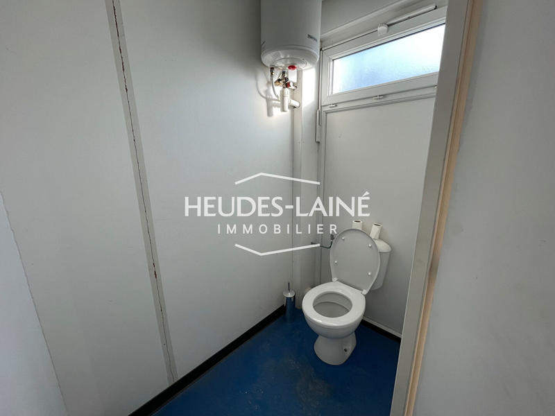 Local commercial - 1 100 m²