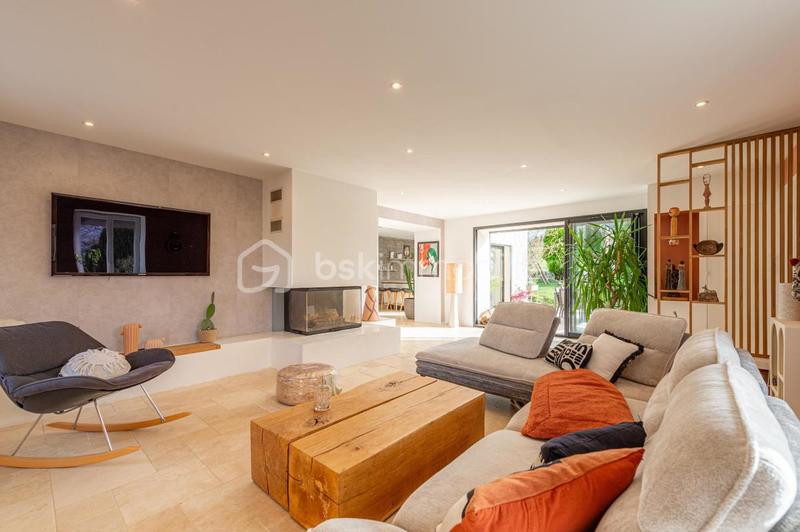 Corps de ferme - 218 m² - 6 pièces