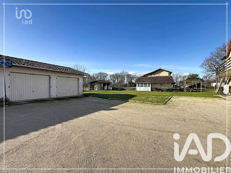 Maison - 224 m² - 10 pièces