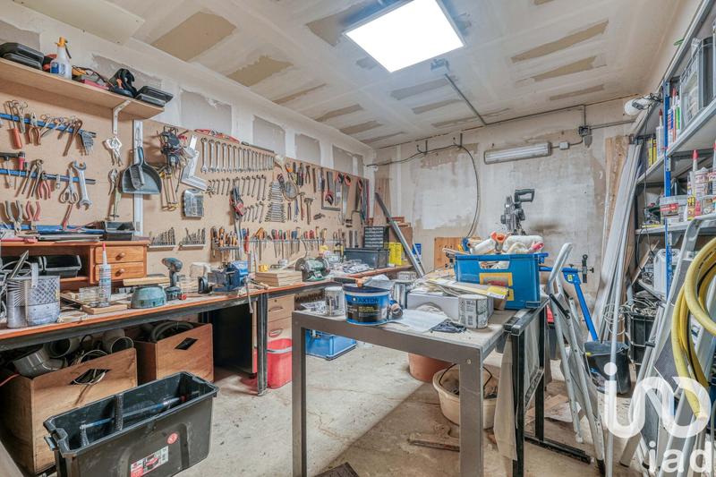 Maison - 220 m² - 7 pièces