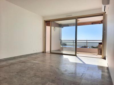 Studio - 33 m² - 1 pièce