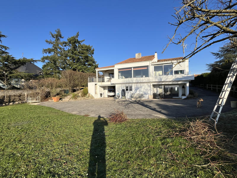 Maison - 190 m² - 7 pièces