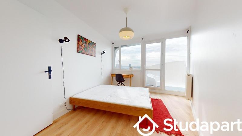 Chambre - 11 m² - 1 pièce