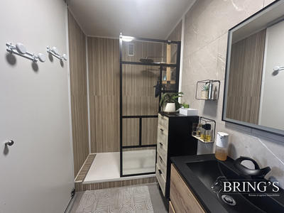 Appartement - 95 m² - 4 pièces