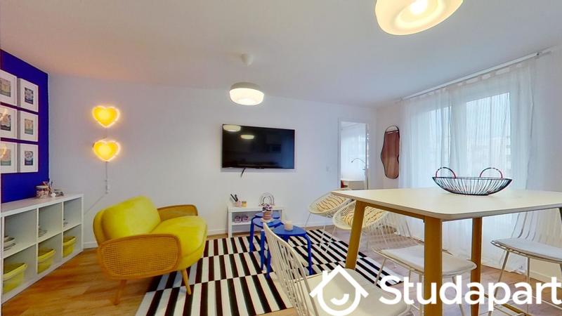 Chambre - 9 m² - 1 pièce