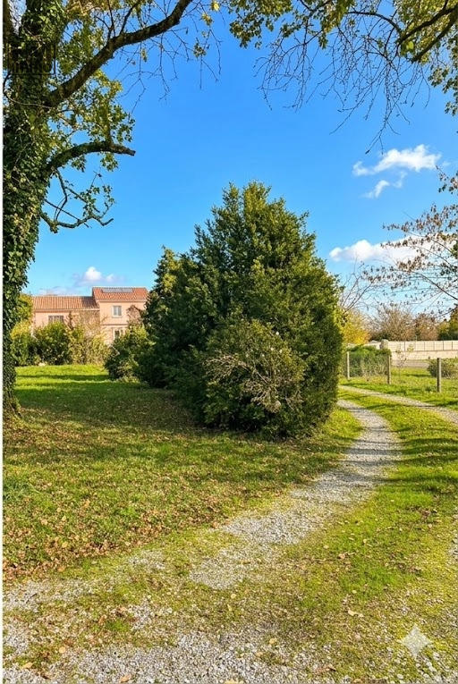 Maison - 164 m² - 8 pièces