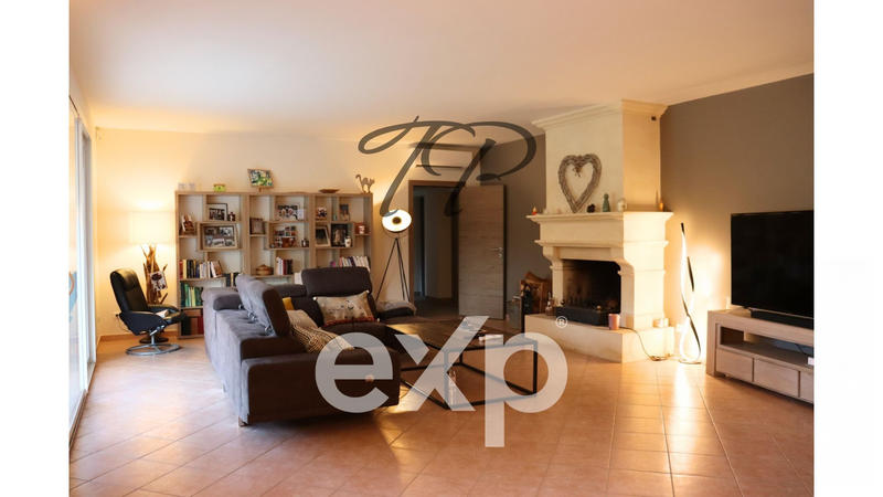 Villa - 330 m² - 10 pièces