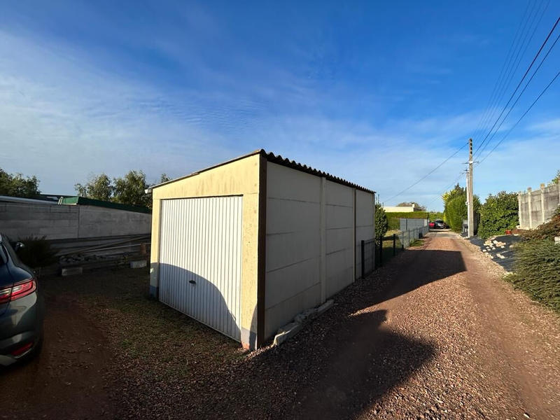 Maison - 90 m² - 5 pièces