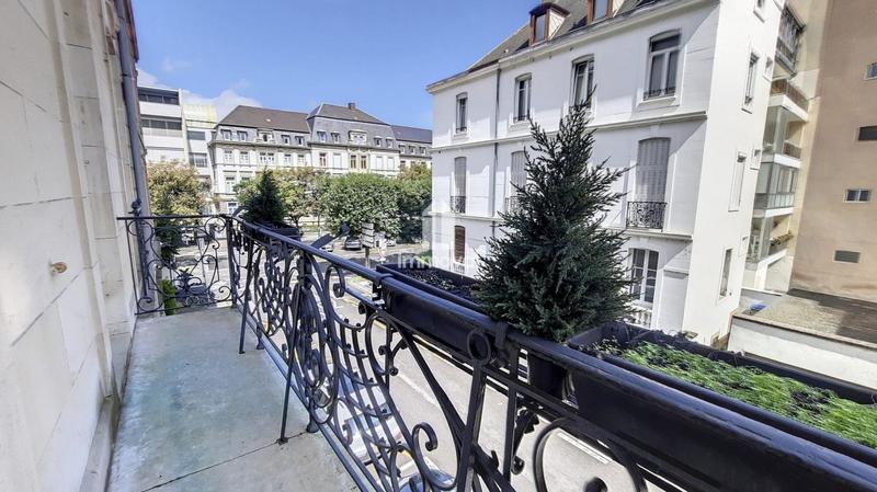 Duplex - 177 m² - 6 pièces