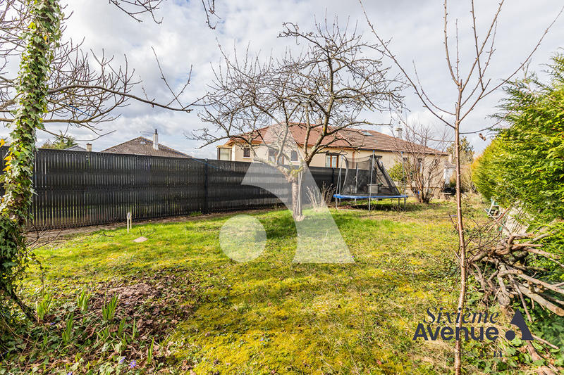 Maison - 96 m² - 5 pièces