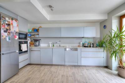 Appartement - 70 m² - 4 pièces