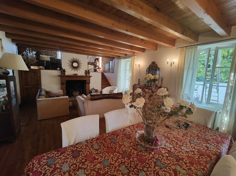 Maison - 179 m² - 7 pièces