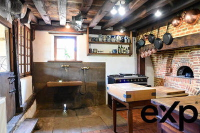 Maison - 200 m² - 8 pièces