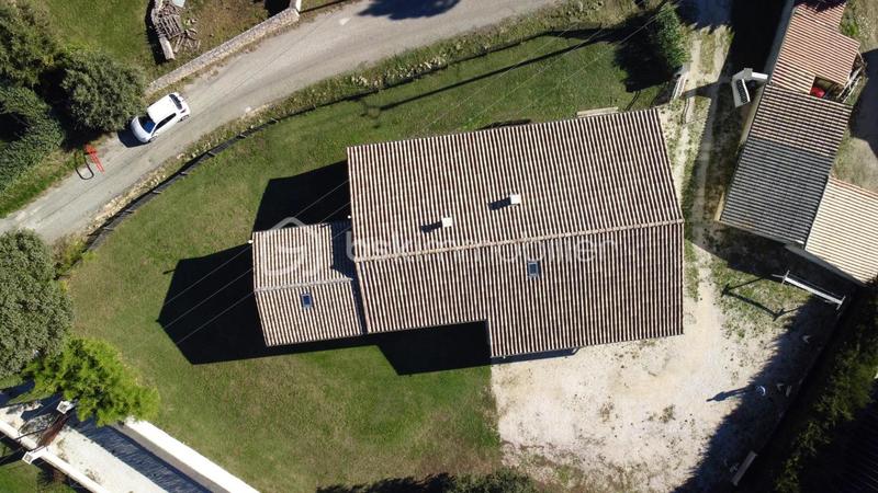 Maison traditionnelle - 164 m² - 6 pièces