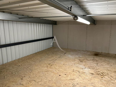 Local d'activité / Entrepôt - 90 m²