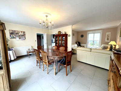 Maison - 100 m² - 6 pièces