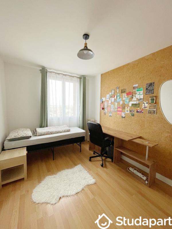 Chambre - 9 m² - 1 pièce