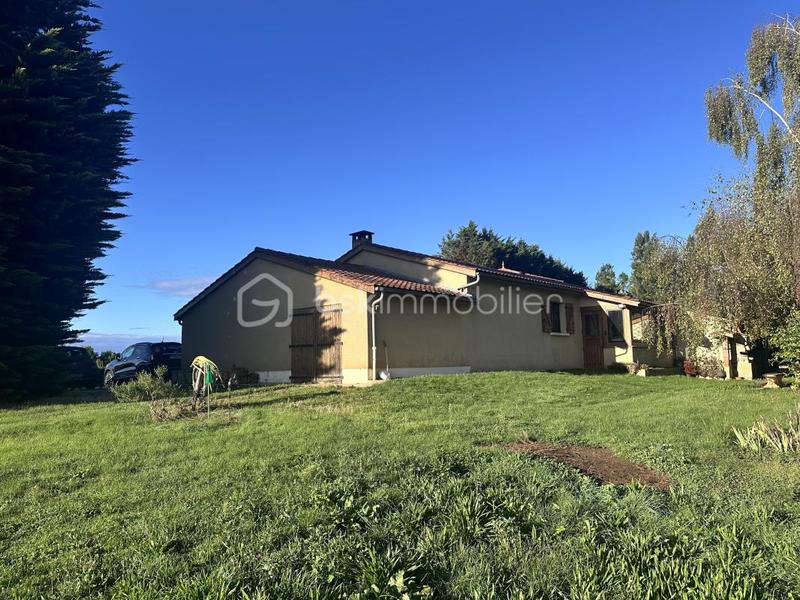 Maison traditionnelle - 148 m² - 8 pièces