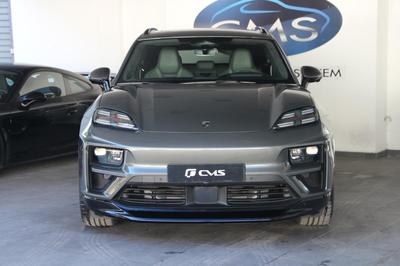 Porsche Macan Electrique Turbo 639 ch