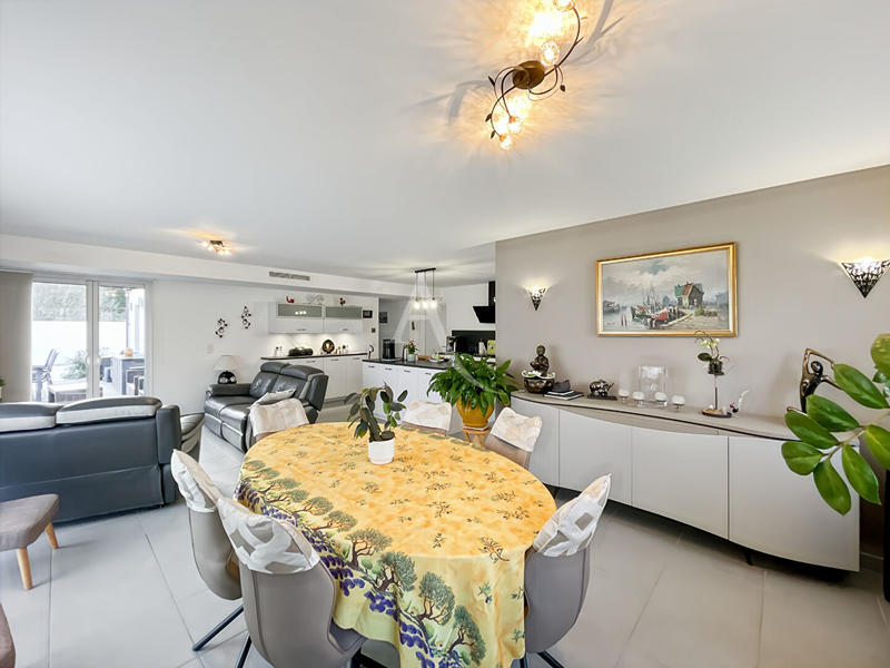 Maison - 106 m² - 4 pièces