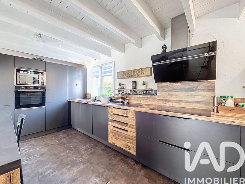 Maison - 171 m² - 7 pièces