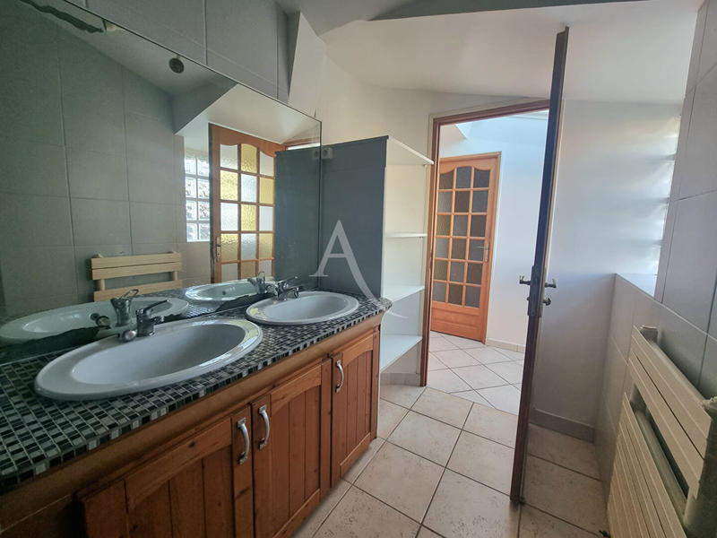 Maison - 101 m² - 4 pièces