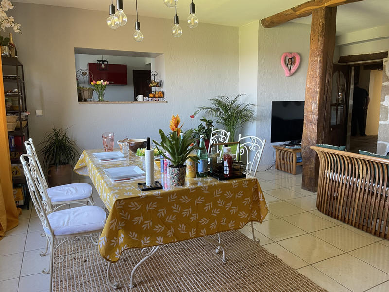 Maison - 228 m² - 7 pièces