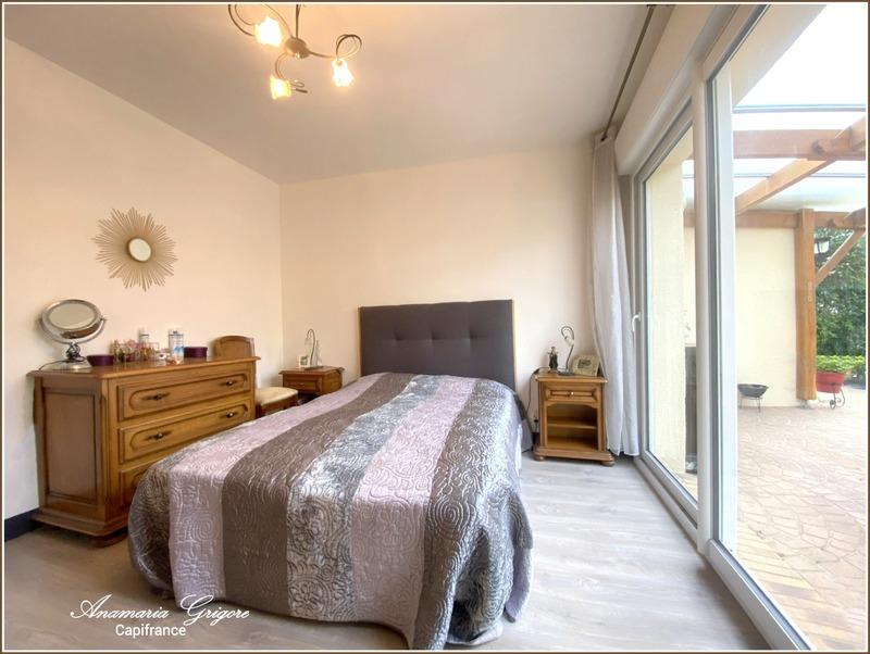 Maison - 180 m² - 6 pièces