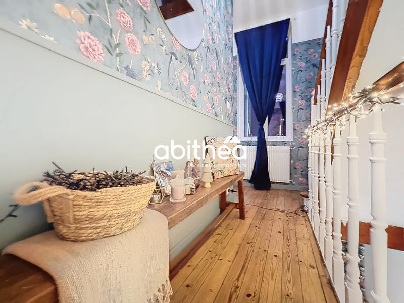 Maison - 102 m² - 5 pièces