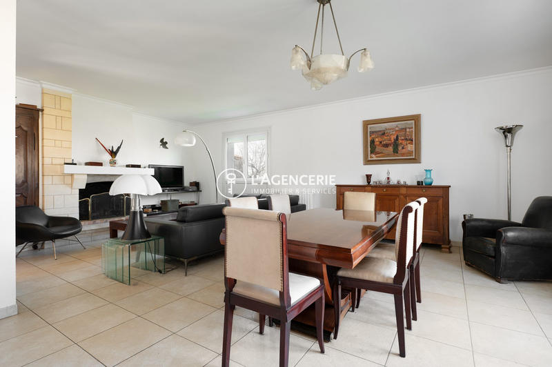 Maison traditionnelle - 140 m² - 5 pièces