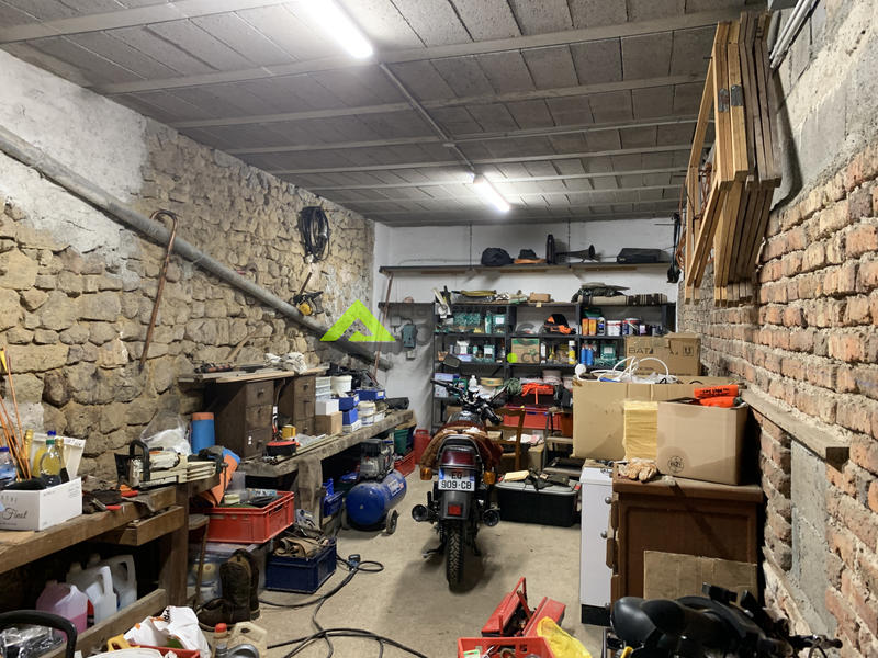 Propriété - 100 m² - 5 pièces