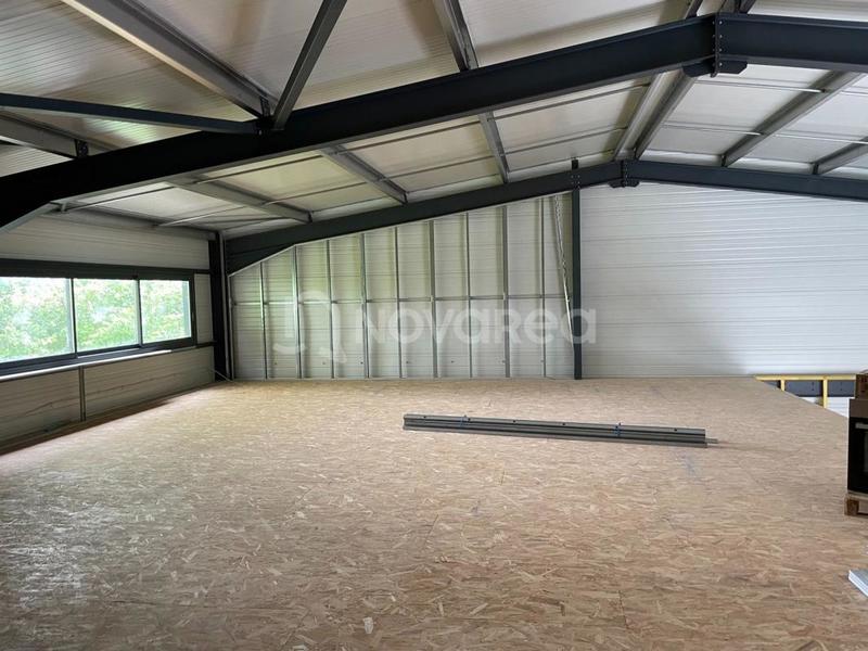 Local commercial - 200 m² - 1 pièce